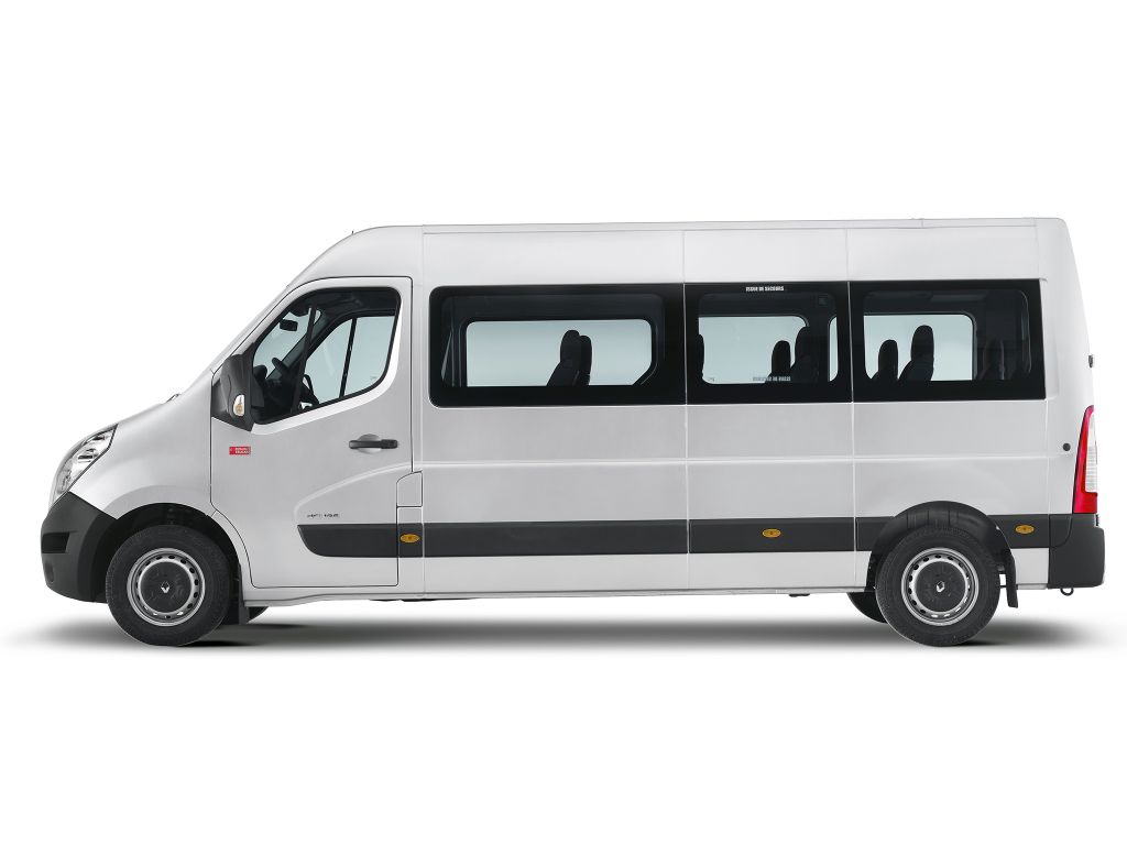 9 Seater Tempo